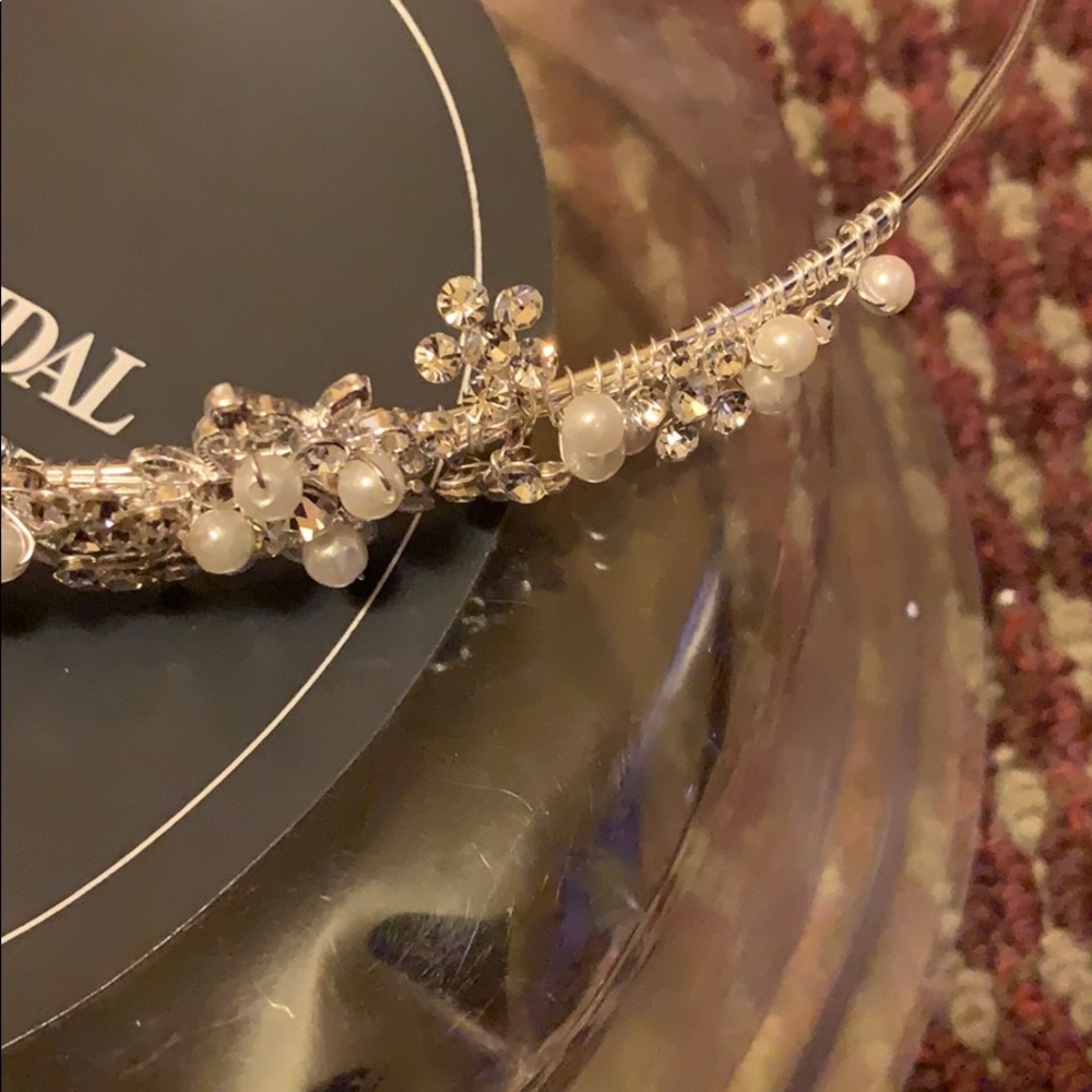 Shallow Tiara - Picture 4 of 7